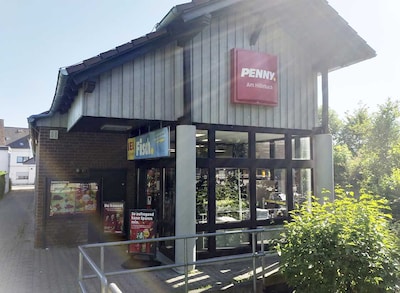 Sie sehen den Eingang vom Penny Markt in Doerentrup, Hamelner Str. 1