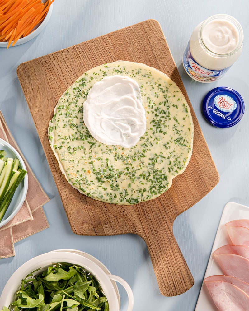 Dieses Bild zeigt den bestrichenen Pfannkuchen.