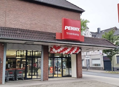 Sie sehen den Eingang vom Penny Markt in Gelsenkirchen - Bismarck, Bismarckstrasse 282-290