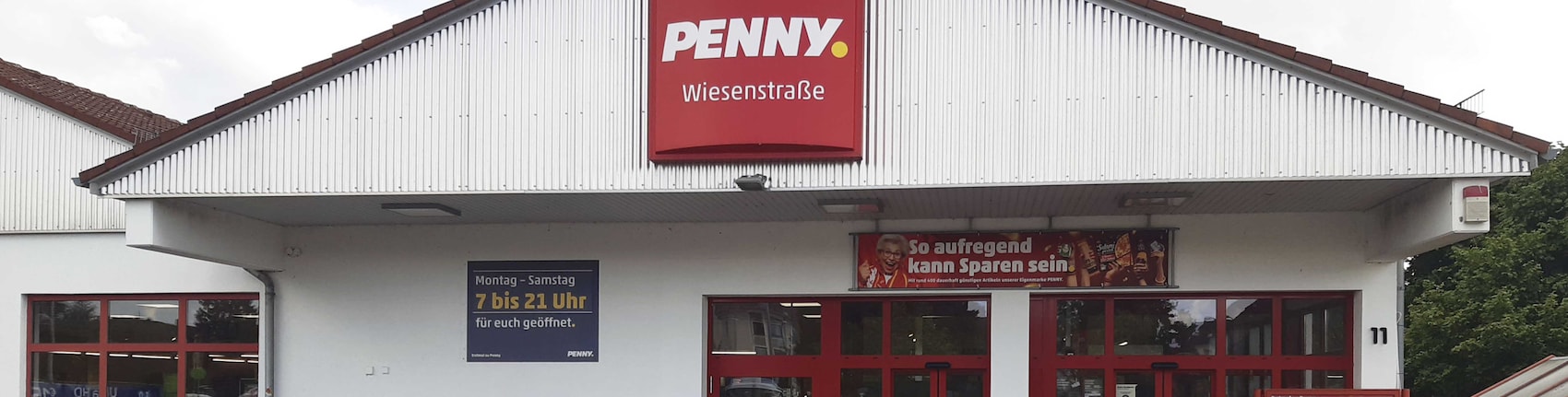 Sie sehen den Eingang vom Penny Markt in Peine/Kernstadt-Sueed, Wiesenstr. 11 