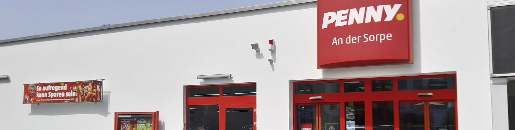 Sie sehen den Eingang vom Penny Markt in Sundern, Hauptstr. 177