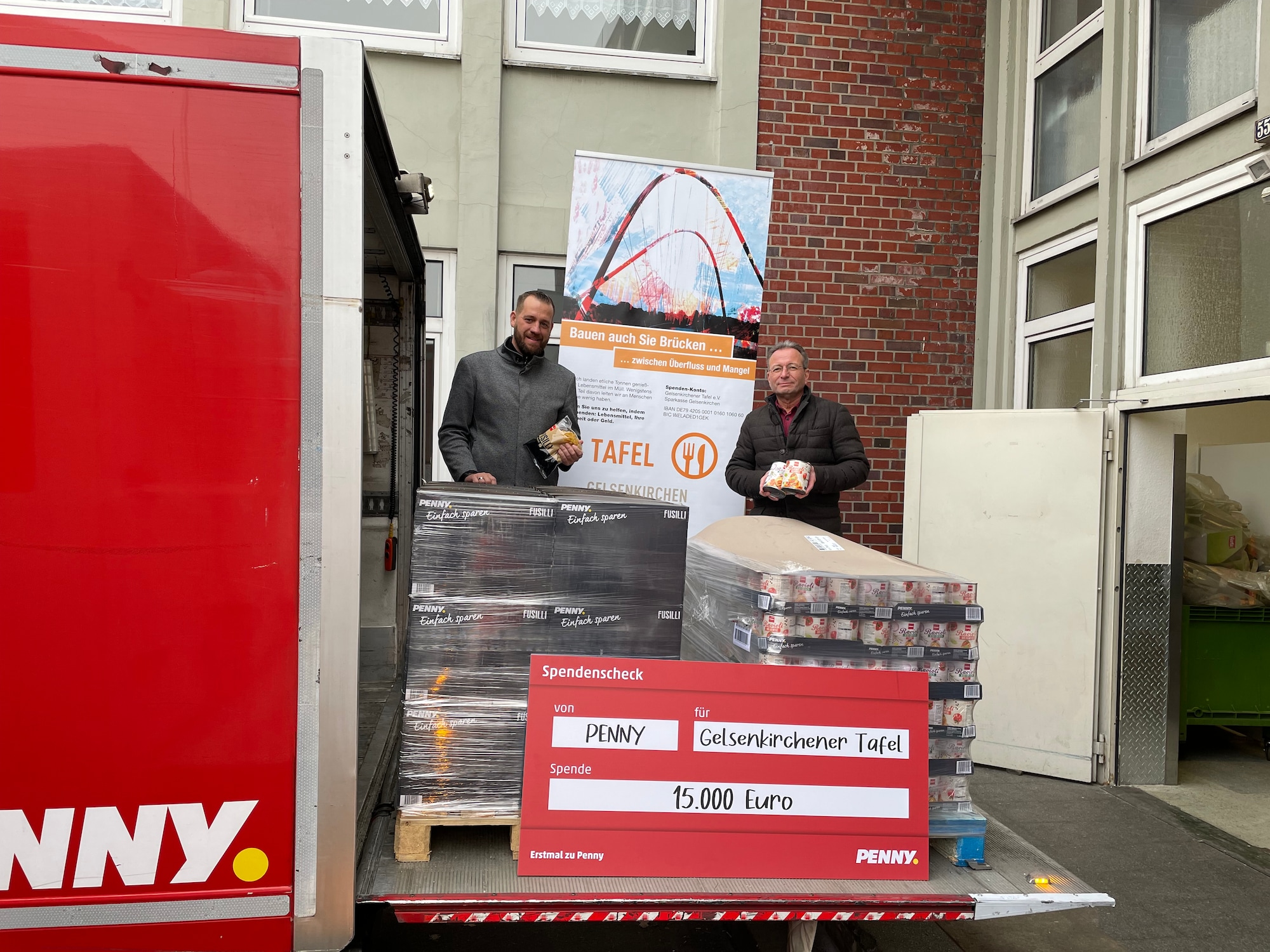 2022-12-16-Pressefoto-PENNY-Tafelspende-Gelsenkirchen