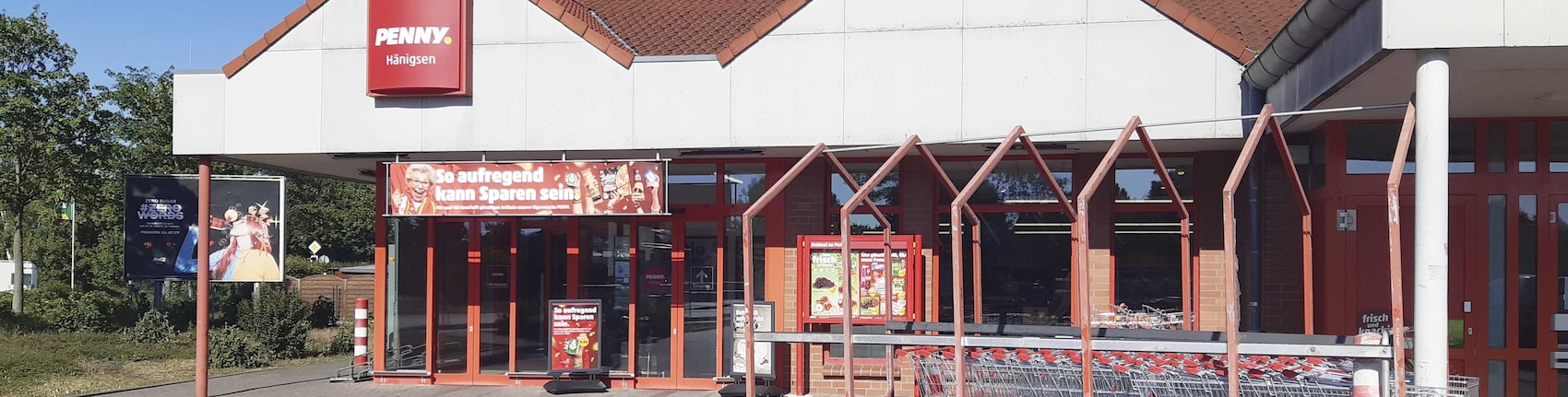 Sie sehen den Eingang vom Penny Markt in Uetze/Haenigsen, Weissdornallee 1