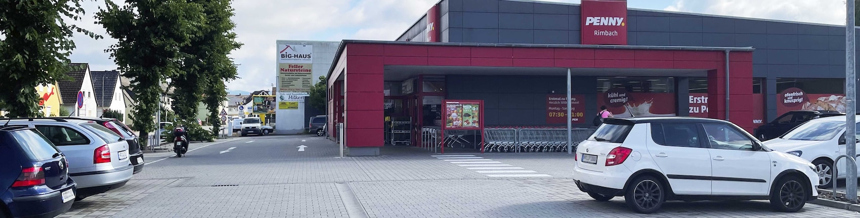 Sie sehen den Eingang vom Penny Markt in Rimbach, Schloßstr. 44