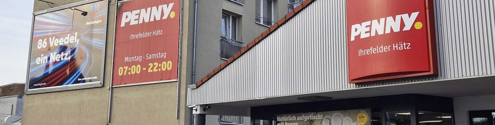 sie sehen den Eingang vom Penny Markt in Köln – Ehrenfeld Ehrenfeldguertel 95