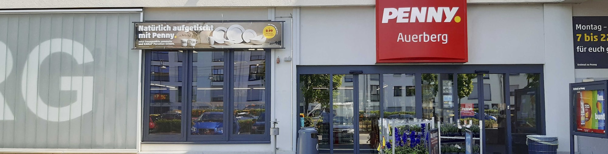 Sie sehen den Eingang vom Penny Markt in Bonn – Auerberg Pariser Strasse 34