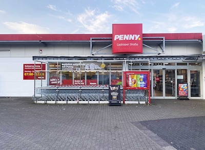 Sie sehen den Eingang vom Penny Markt in Bochum - Innenstadt, Castroper Str. 270