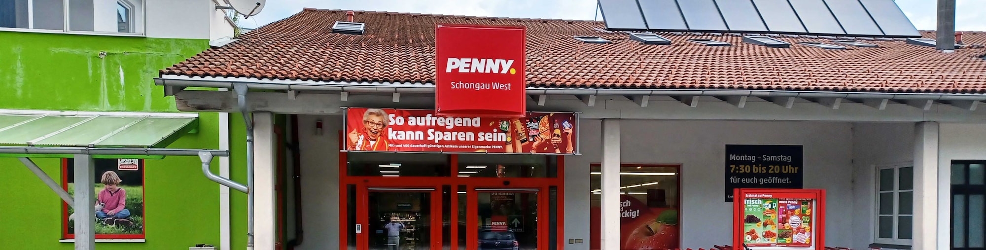 Sie sehen den Eingang vom Penny Markt in Schongau Bernbeurener Str. 2