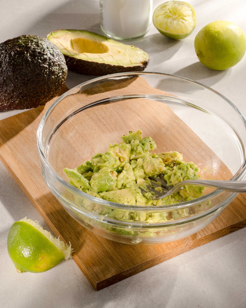 Dieses Bild zeigt zerdrückte Avocado.