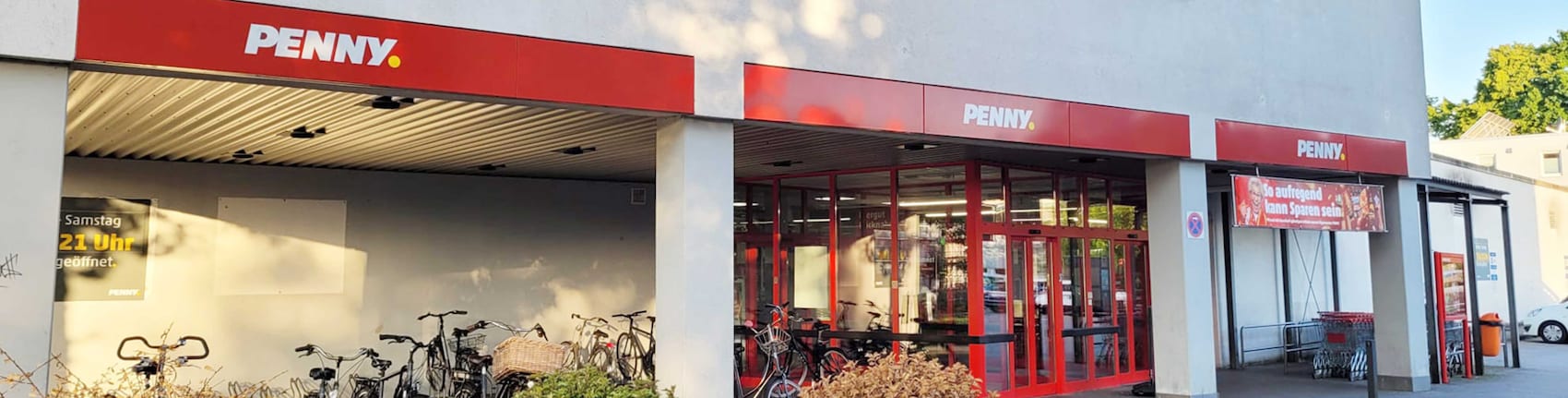 Sie sehen den Eingang vom Penny Markt in Oldenburg, Nadorster Str. 229