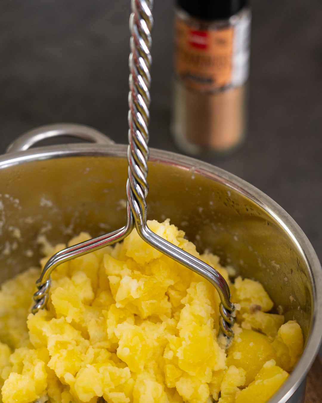 Schmorgulasch mit Champignons, Stampfkartoffeln und Brokkoli | PENNY.de Schmorgulasch mit Champignons, Stampfkartoffeln und Brokkoli | PENNY.de