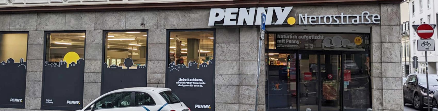 Sie sehen den Eingang vom Penny Markt in Wiesbaden, Nerostrasse 41