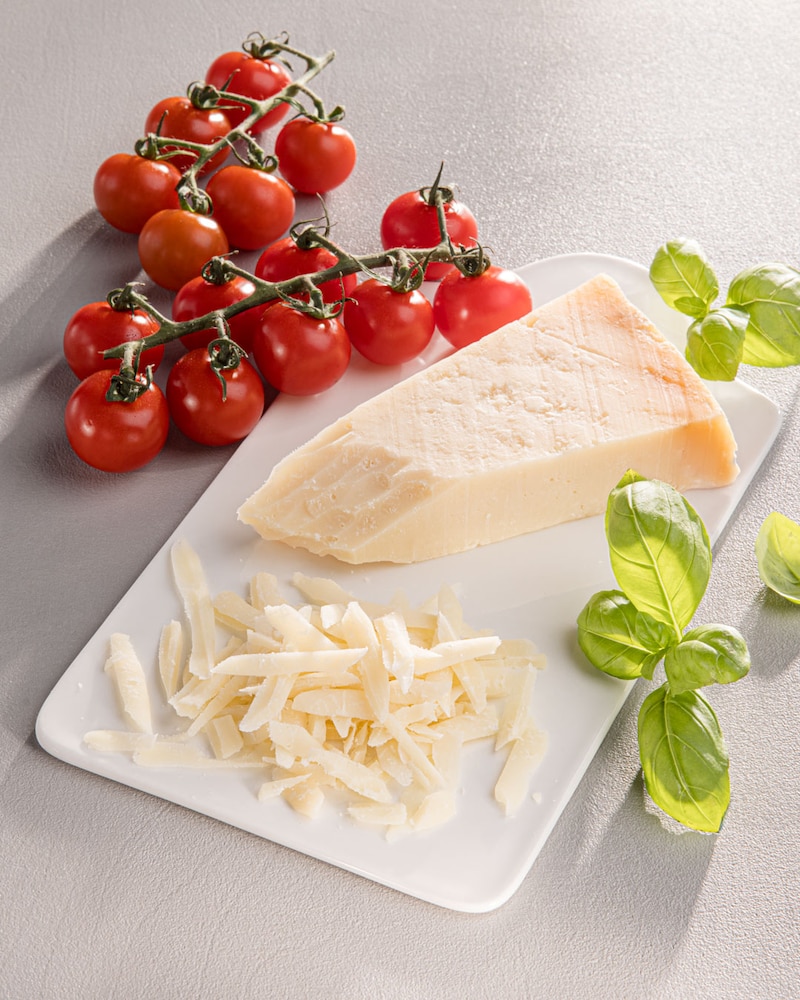 Dieses Bild zeigt den Parmesan und die Tomaten.