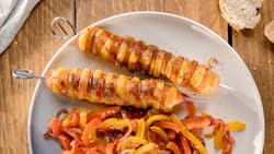 Dieses Bild zeigt unsere Kartoffel-Wurst-Spieße.