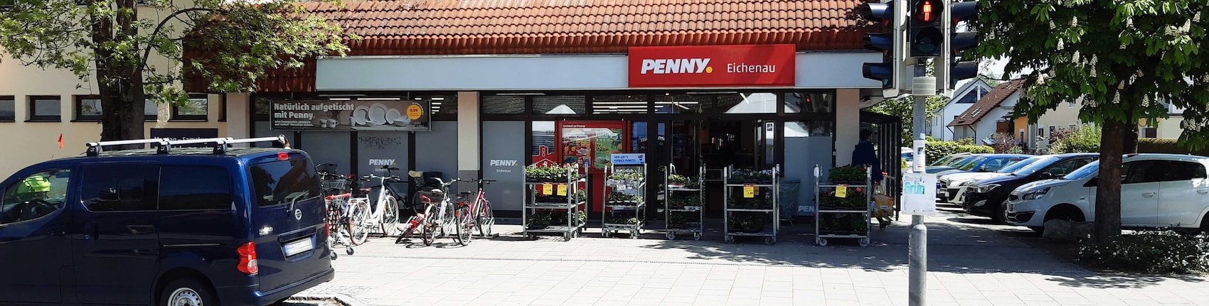 sie sehen den Eingang vom Penny Markt in Eichenau Hauptstraße 17-19