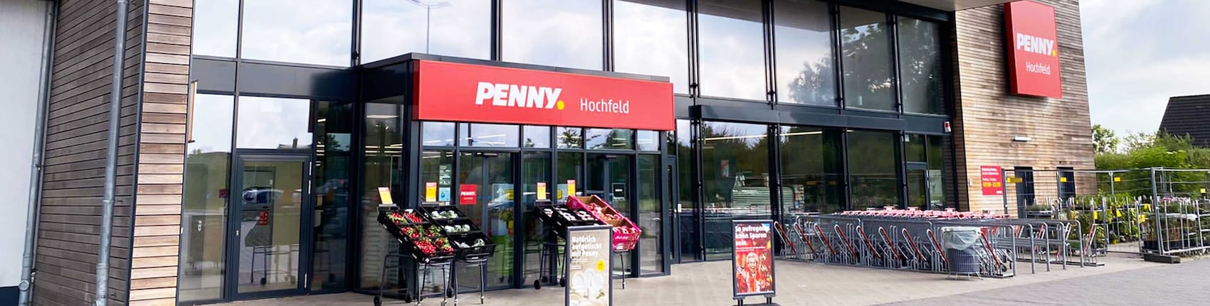 Sie sehen den Eingang vom Penny Markt in Flensburg Hochfelder Landstraße 23