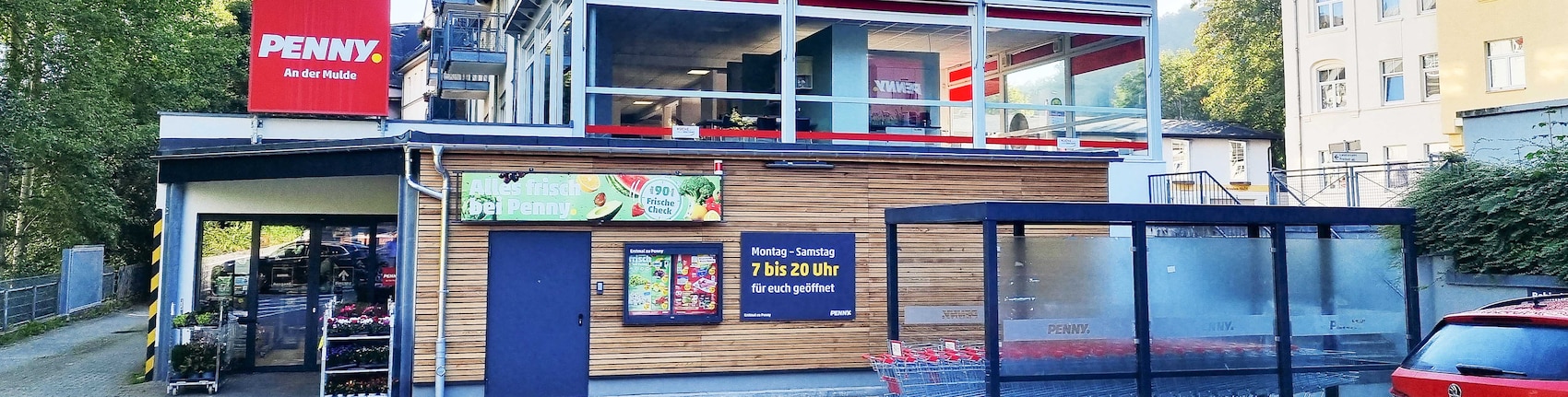 Sie sehen den Eingang vom Penny Markt in Mulda Hauptstr. 62
