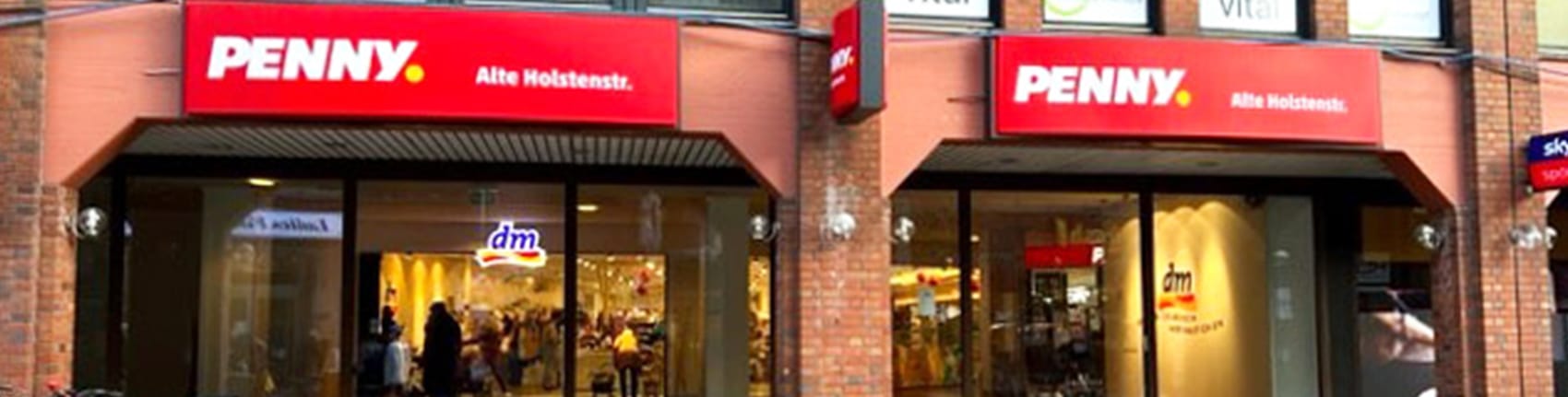 Sie sehen den Eingang vom Penny Markt in Hamburg, Alte Holstenstr. 23-25