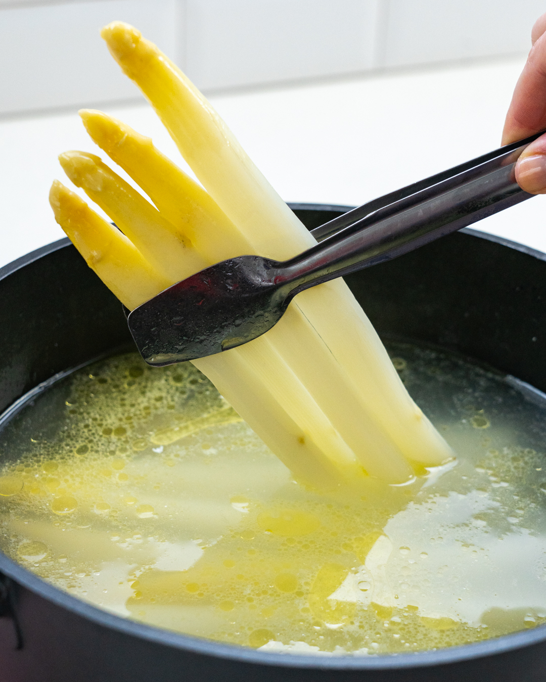 Spargel mit Sauce Hollondaise - das klassische Rezept | PENNY.de