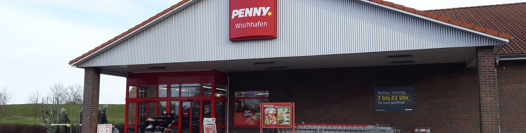 Sie sehen den Eingang vom Penny Markt in Wischhafen, Ziegelstrasse 15