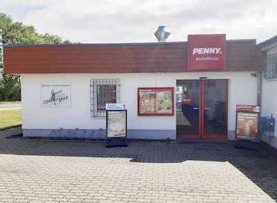 Sie sehen den Eingang vom Penny Markt in Bischofferode, Neue Str. 2C
