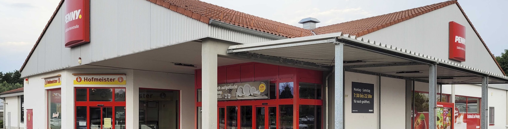 Sie sehen den Eingang vom Penny Markt in Bad Bergzabern, Lindelbrunnstr. 1