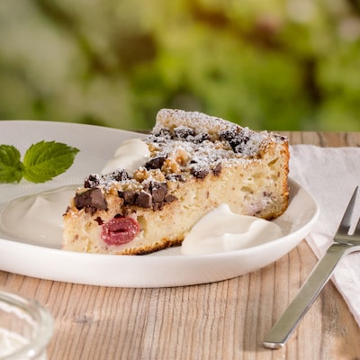 Dieses Bild zeigt unseren Buttermilch Kirschkuchen.