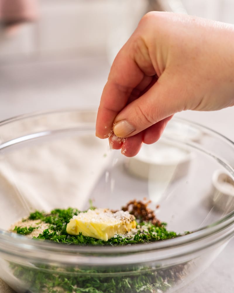 Festtagsfilet mit Möhrenstroh und Kartoffel-Krönchen