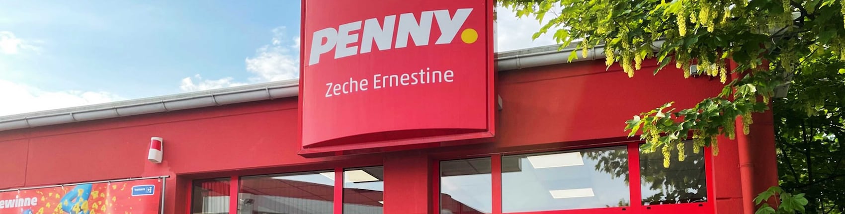 Sie sehen den Eingang vom Penny Markt in Essen - Stoppenberg, Ernestinenstrasse 85