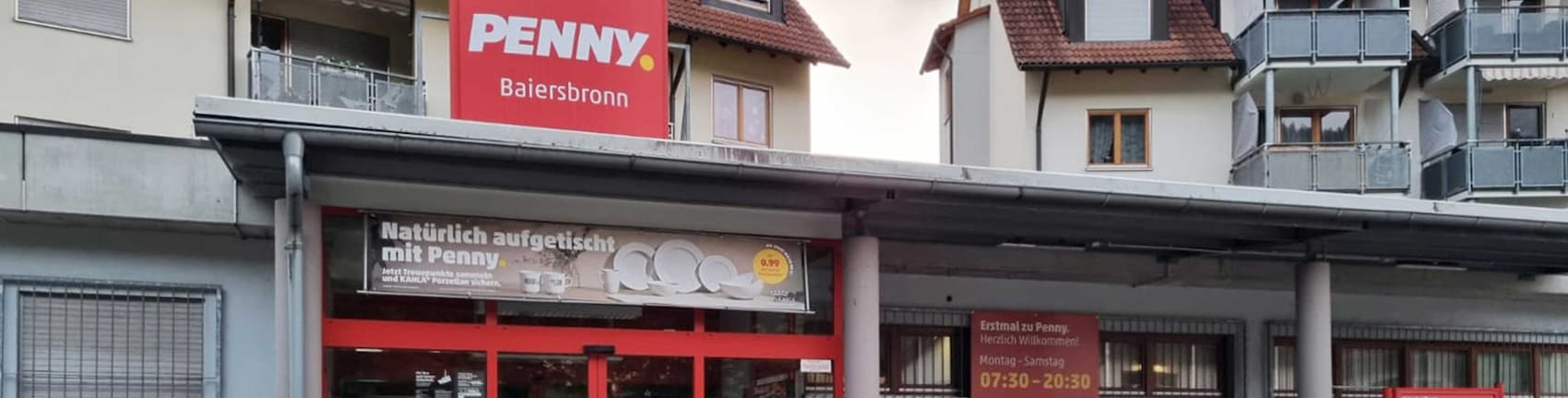 Sie sehen den Eingang vom Penny Markt in Baiersbronn, Oberdorfstr. 166