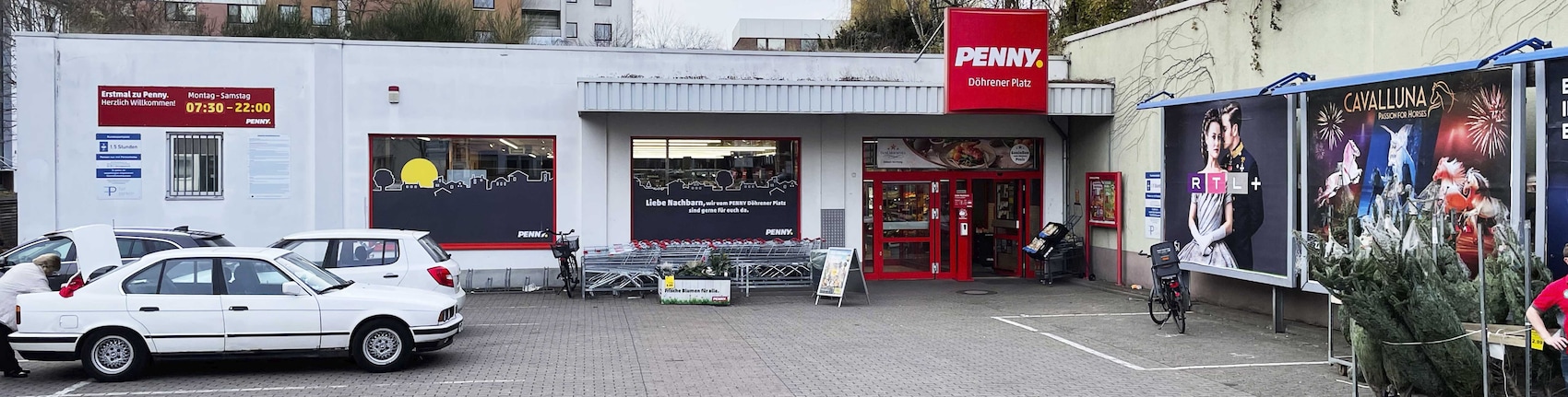 Sie sehen den Eingang vom Penny Markt in Hannover/Doehren, Landwehrstrasse 91