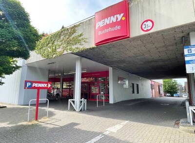 Sie sehen den Eingang vom Penny Markt in Buxtehude, Poststr. 7-9