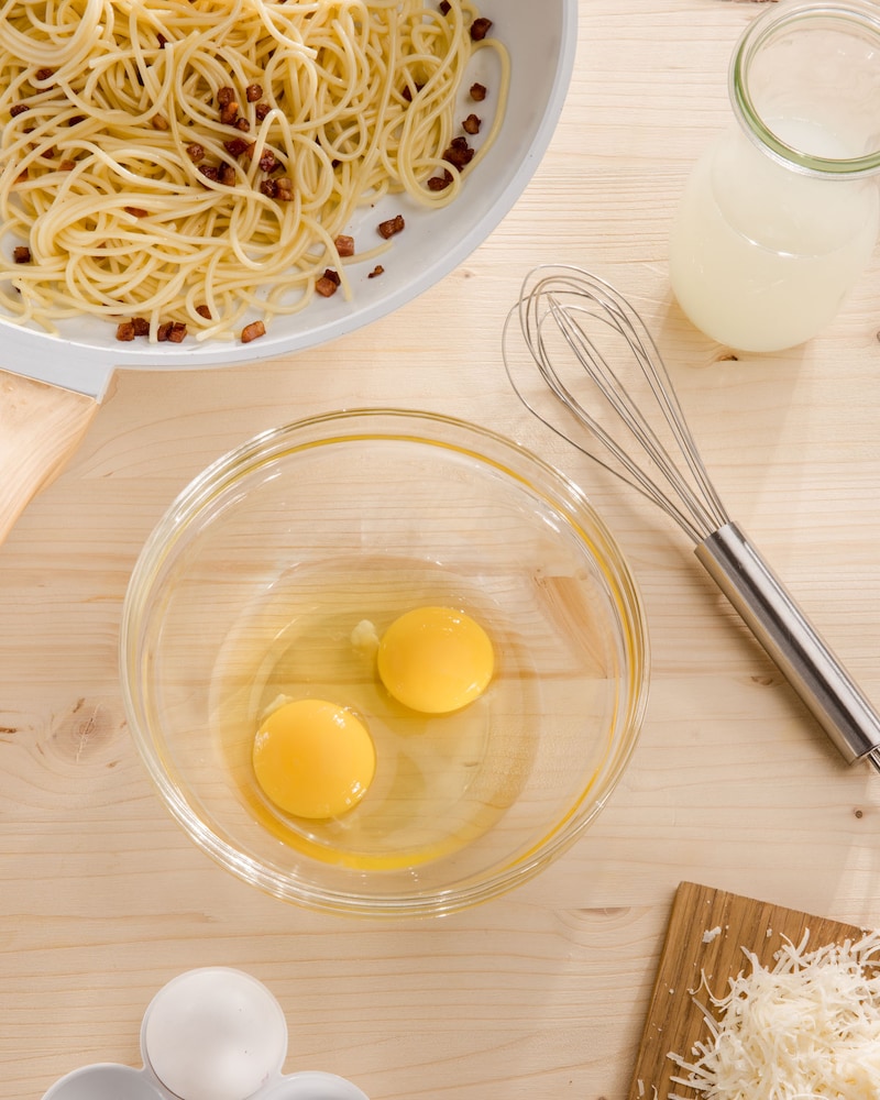 Diese Bild zeigt die fertige Spaghetti Cabonara.