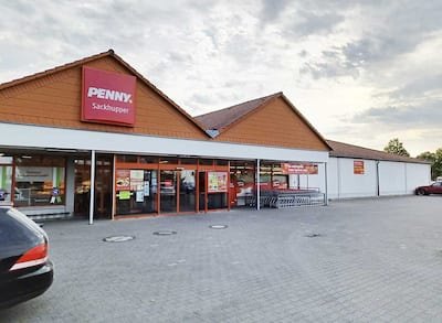 Sie sehen den Eingang vom Penny Markt in Dahlen Bahnhofstr. 98