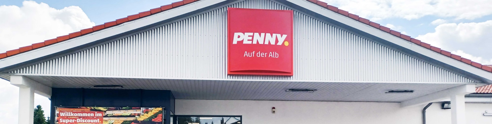 Sie sehen den Eingang vom Penny Markt in Laichingen, Geislinger Str. 26