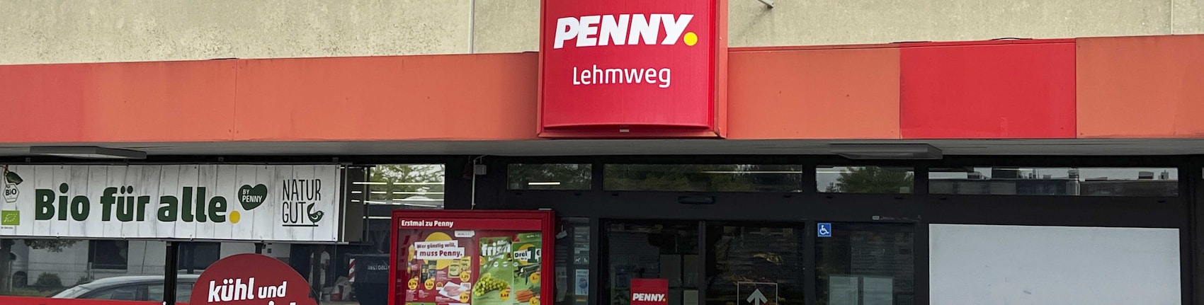 Sie sehen den Eingang vom Penny Markt in Gifhorn, Lehmweg 51