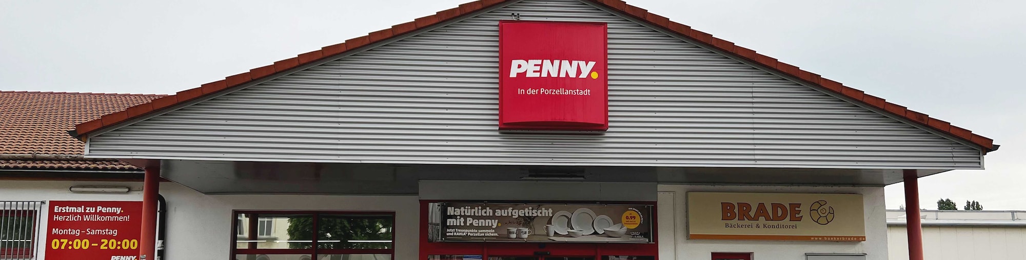 Sie sehen den Eingang vom Penny Markt in Meissen Rosa-Luxemburg-Str. 3