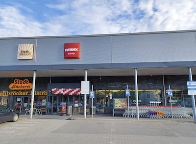 Sie sehen den Eingang vom Penny Markt in Gelsenkirchen - Bulmke - Hüllen, Wanner Str. 49