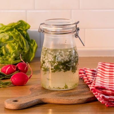 Dieses Bild zeig unser Essig-Öl-Dressing.