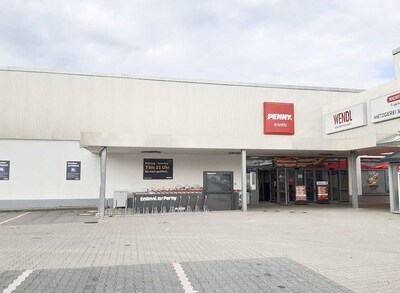 Sie sehen den Eingang vom Penny Markt in Krostitz, Bahnhofstr. 1
