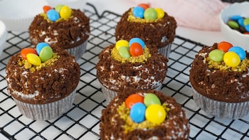 Schoko-Cupcakes mit Color Chocs