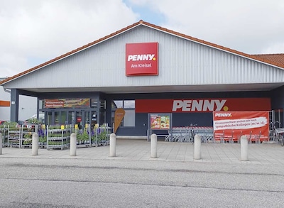 Sie sehen den Eingang vom Penny Markt in Frontenhausen, Am Kreisverkehr 6
