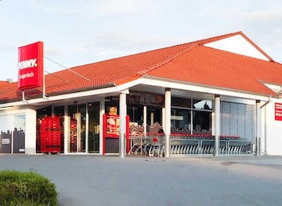 sie sehen den Eingang vom Penny Markt in Haigerloch Mainradstr. 3