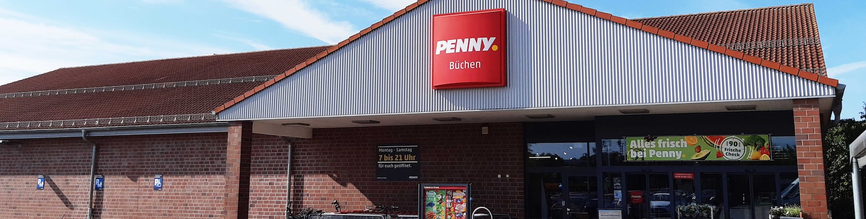 Sie sehen den Eingang vom Penny Markt in Buechen, Lauenburger Str. 14