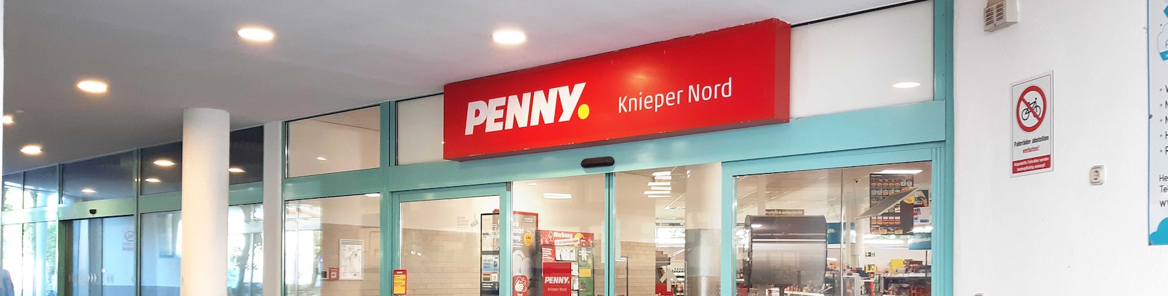 sie sehen den Eingang vom Penny Markt in Stralsund/Knieper Heinrich-Heine-Ring 76