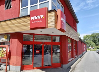 Sie sehen den Eingang vom Penny Markt in Gelsenkirchen - Rotthausen, Karl-Meyer-Strasse 5