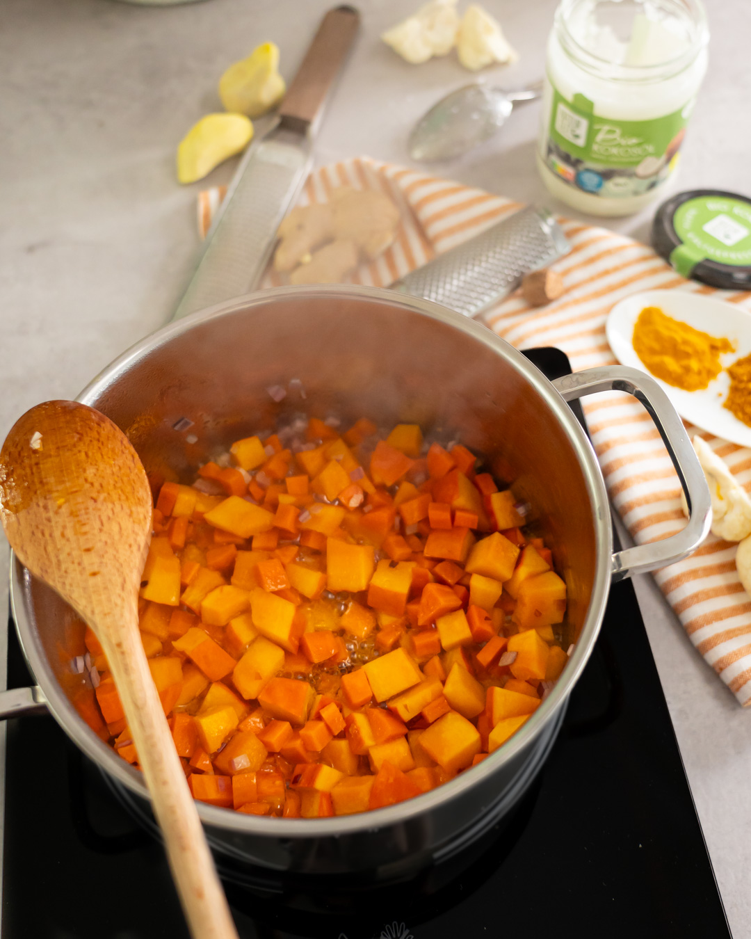 Kürbis Blumenkohl Curry – schnelles Rezept für jeden Tag | PENNY.de