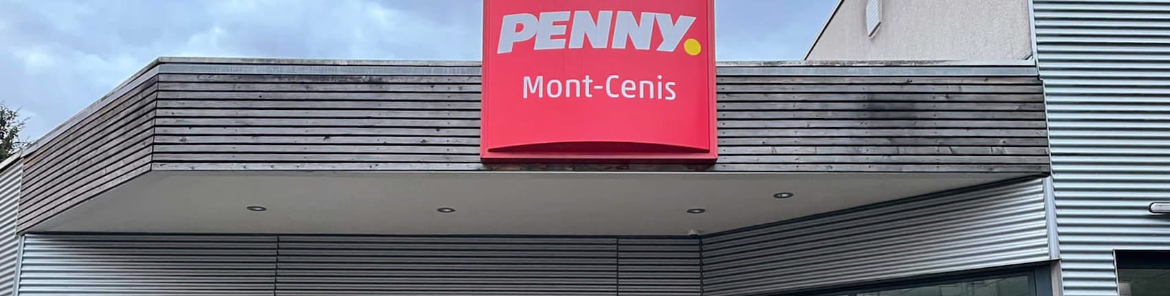 Sie sehen den Eingang vom Penny Markt in Herne, Mont-Cenis-Str. 268