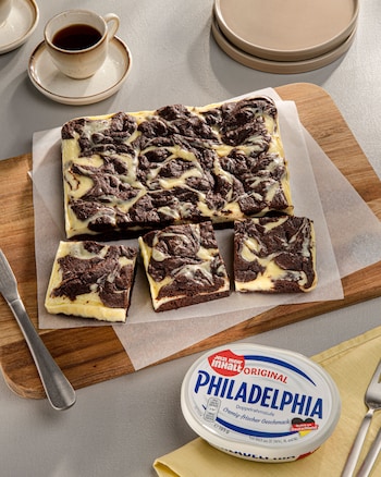 Dieses Bild zeigt die fertigen Cheesecake Brownies.
