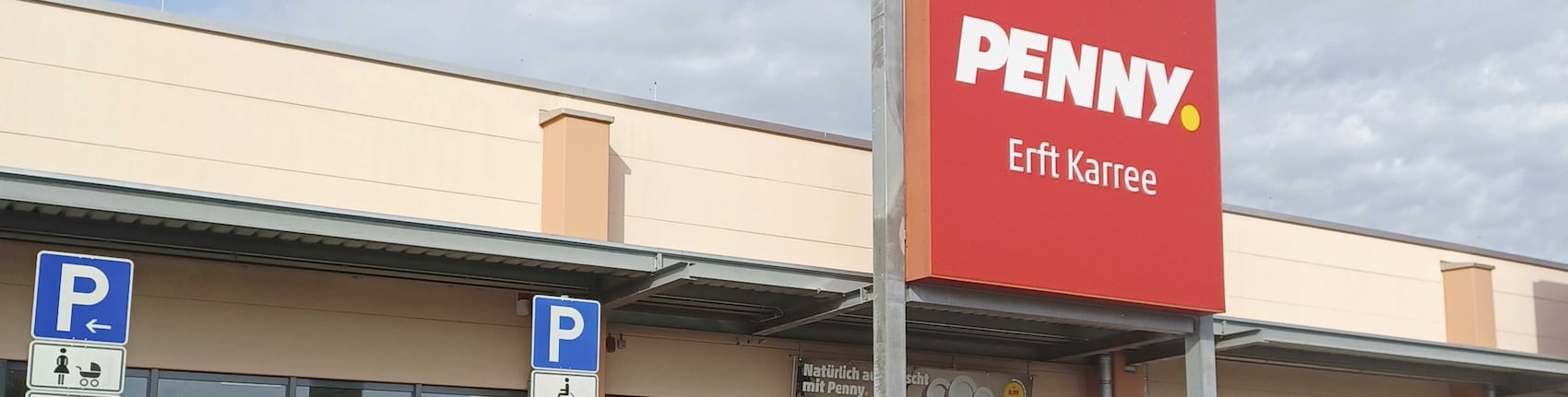 Sie sehen den Eingang vom Penny Markt in Kerpen Am Falder 22